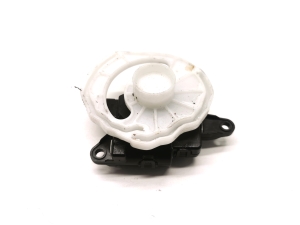 Tesla Model S S (2012–2026) Stellmotor Heizungsklappe D266EB9AA01 - 3