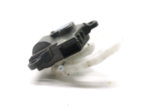 Tesla Model S S (2012–2026) Stellmotor Heizungsklappe D266EB9AA01 - 2