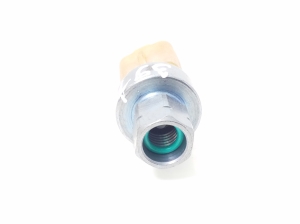 Opel Corsa F (2019–2026) A/C condenser sensor 9673006380 - 4