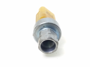 Opel Corsa F (2019–2026) A/C condenser sensor 9673006380 - 4