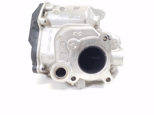  EGR valve 