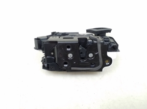Volkswagen Golf VII (2012–2026) Rear side door lock 5K4839016Q - 5