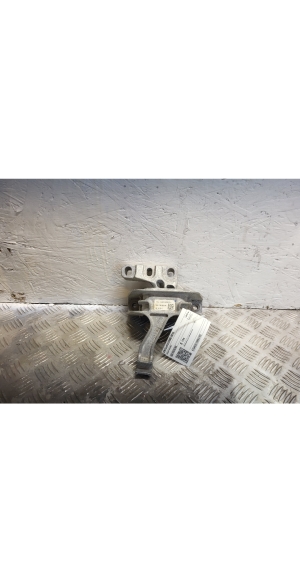 Motorhalter - 5Q0199262BK