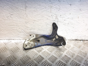 Volkswagen Jetta (2005–2011) Front fender bracket 1K5821138 - 2