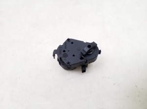 BMW 5 SERIES E60 (2003–2010) Salongi soojenduse klapi mootor 6942991 - 3