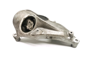 Engine bracket - 1093278-00-B