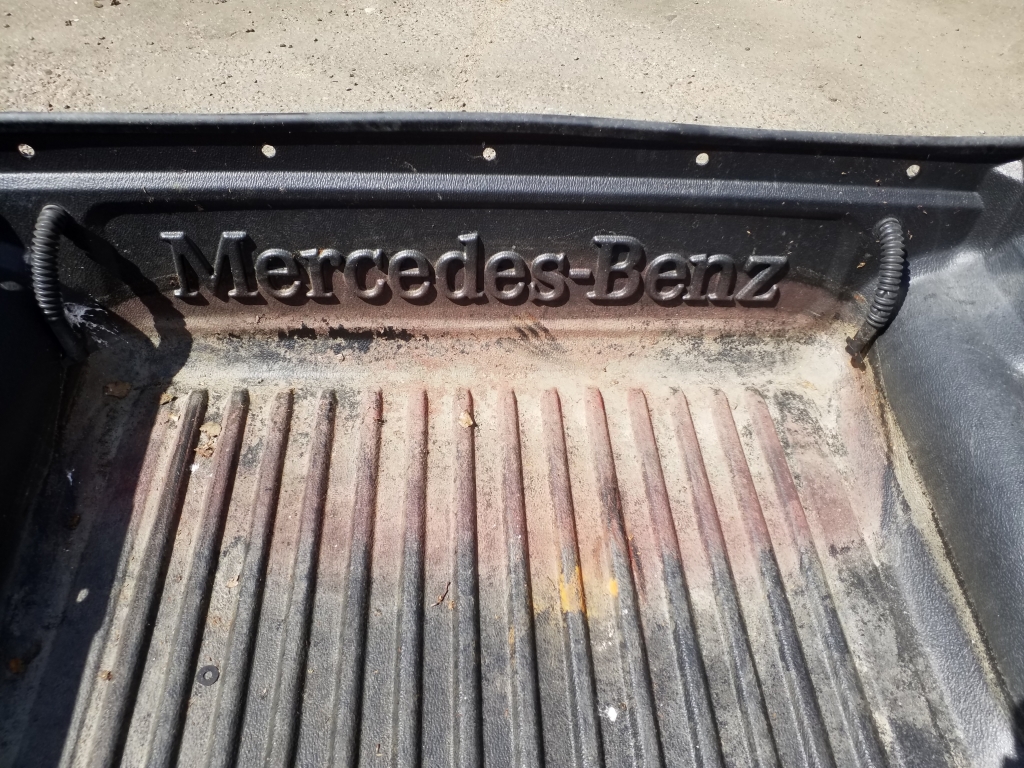 MERCEDES-BENZ X-Class 1 generation (2017-2020) Garniture de coffre côté droit 21191515