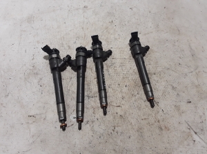  Fuel injector 