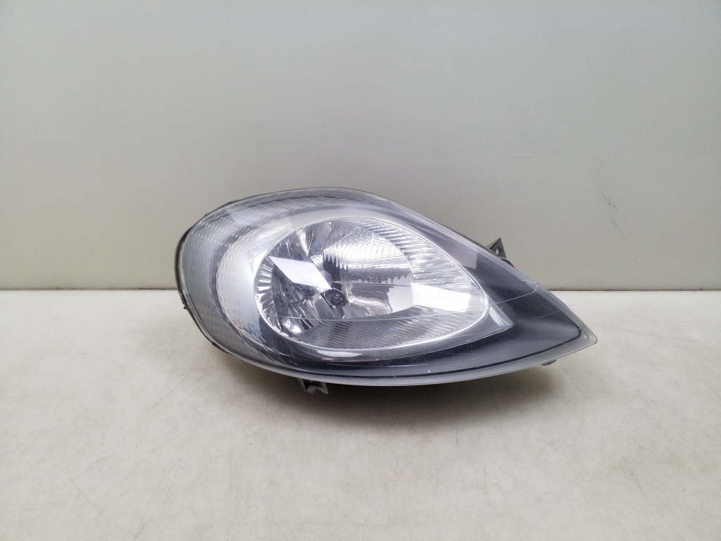 RENAULT Trafic 2 generation (2001-2015) Front Right Headlight 7700311372 24977506