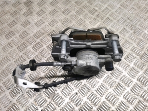 Polestar 2 II (2021–2026) Eesmine pidurisadul 32300789 - 2