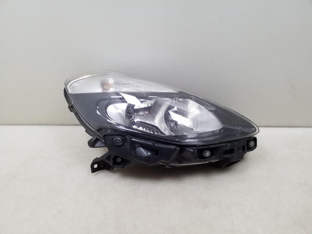 RENAULT Clio 3 generation (2005-2012) Priekinis dešinys žibintas 8200892498 24977490