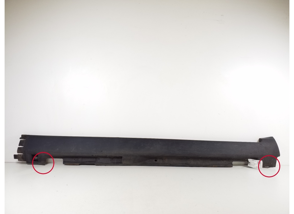 VOLVO V50 1 generation (2003-2012) Right Side Plastic Sideskirt Cover 30698906 20346487