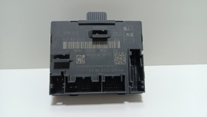 Türsteuergerät vorn - 5Q0959593B