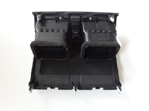 Honda CR-V (2006–2012) Armatuurlaua ventilatsioonivõred 77610SWAA0 - 2