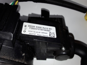 Honda CR-V (2006–2012) Slēdzis un tā detaļas 35250SWAE410 - 3