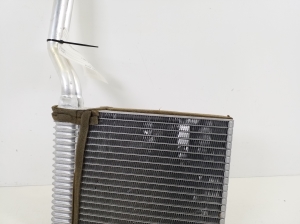  Salona radiators salonā 