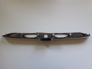  Trunk lid strap 