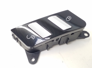 Mercedes Benz S-Class 221 (2005–2013) Door lock/unlock switch A2218213151 - 2