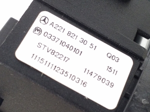 Mercedes Benz S-Class 221 (2005–2013) Uste lukustamise ja avamise lüliti A2218213051 - 5