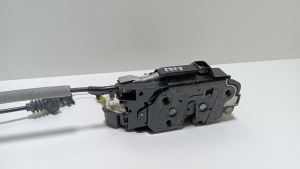 Volkswagen Golf VII (2012–2026) Rear side door lock 5K4839015 - 6