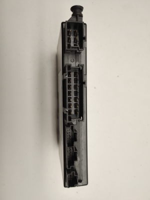 Mercedes Benz CLS-Class 219 (2004–2010) Front seat control unit A2118704885 - 4