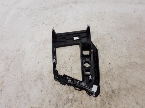 Peugeot 3008 (2009–2016) Salona konsoles cita detaļa 9814866577 - 3
