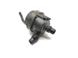 Auxiliary water pump - 9147359