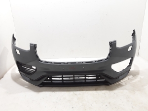   Front bumper 