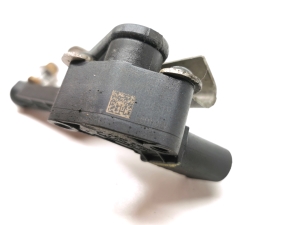 Tesla Model X X (2015–2026) Front ride height sensor 1027946-00-A - 3