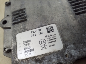 Porsche Cayenne (2002–2010) Gas equipment control module 67R011002 - 2