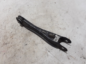 Rear axle link - 55270GI000