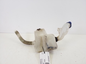 VOLVO V50 (2004–2012) Front washer fluid reservoir 3M5117618AG - 3