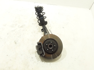 Front wheel hub and its parts