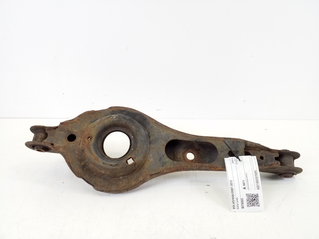 VOLVO V50 1 generation (2003-2012) Rear Right Arm 30736922 20361383