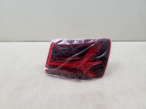 Eckleuchte hinten - 4G9945096E