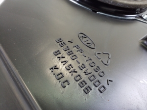 Kia Sportage (2010–2016) Speaker 963803W000 - 3