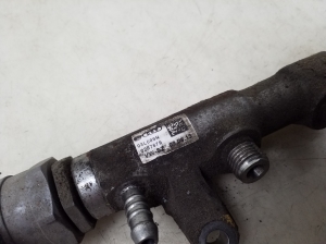 Volkswagen Passat B7 (2010–2014) Kõrgsurve kütusetoru 03L089N - 2