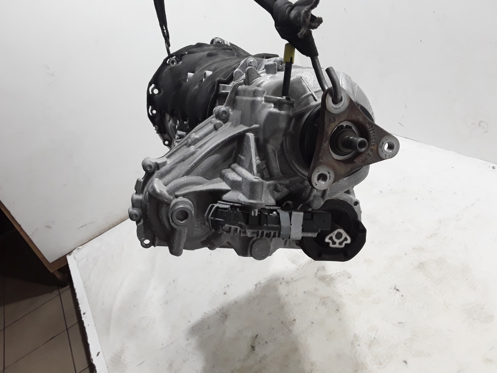 BMW X3 G01 (2017-2024) Gearbox GA8HP75Z 21071277