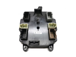 Rear side door control unit - 1062056-10-B