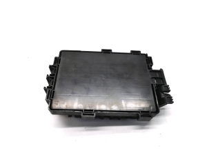 Tesla Model X X (2015–2026) Kaitsmekarp salongis 1094409-01-E - 2