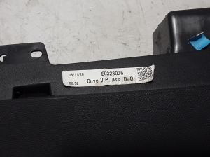 Peugeot 3008 (2016–2026) Kindalaegas E0323036 - 2