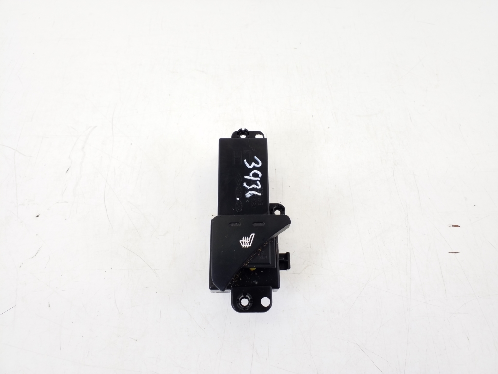 Kia Sportage (2010–2016) Heated seat switch 933303W900WK