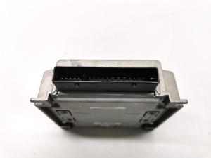 Tesla Model S S (2012–2026) Audio amplifier 1004833-10-A - 2