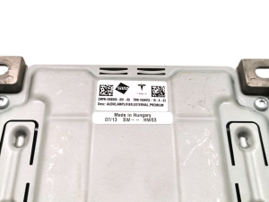 Tesla Model S S (2012–2026) Audioverstärker 1004833-10-A - 2