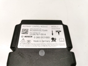 Tesla Model X X (2015–2026) Airbagsteuergerät 1036767-00-A - 2