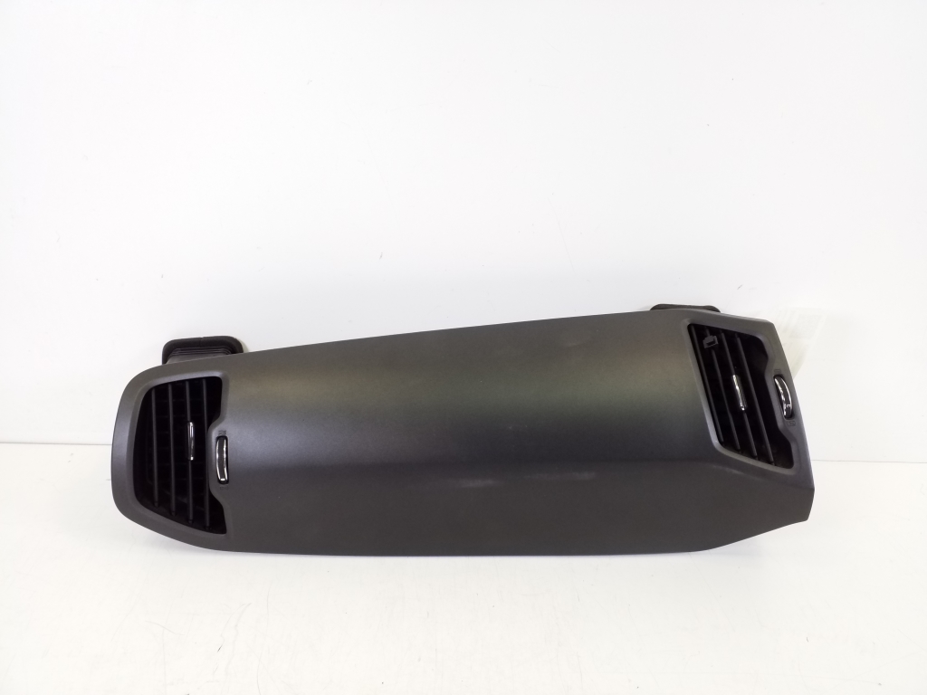 Kia Sportage (2010–2016) Dashboard air vent grilles 847953U900