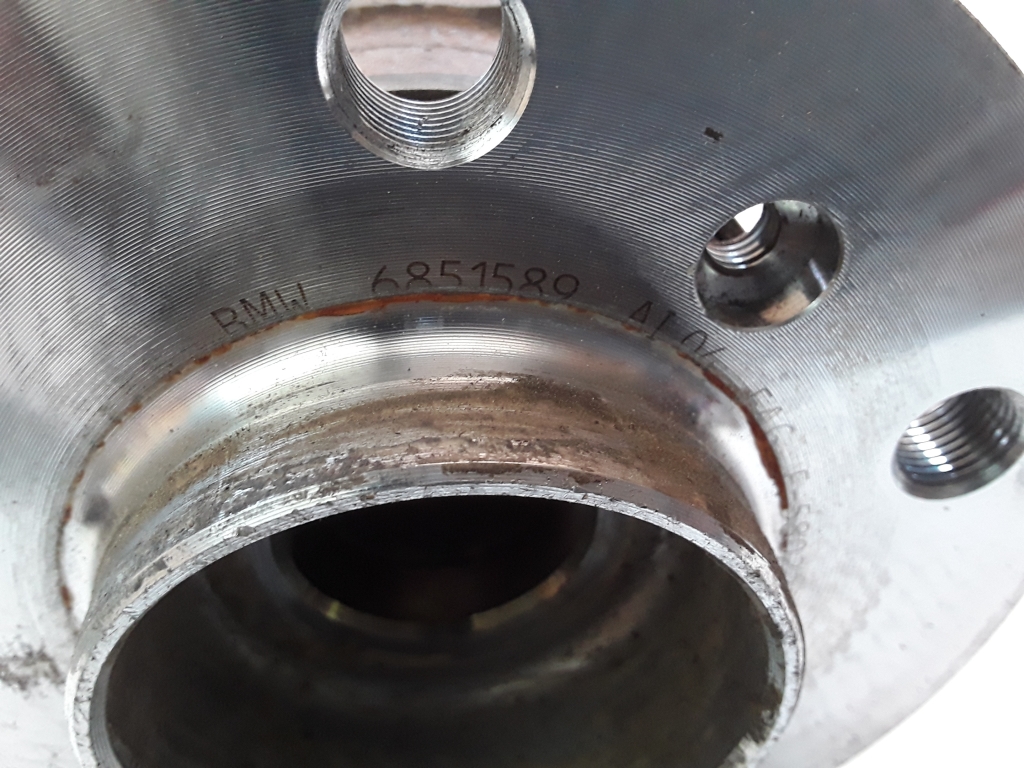 MINI Countryman 2 generation (F60) (2016-2024) Rear Left Wheel Bearing 6851589 27603856