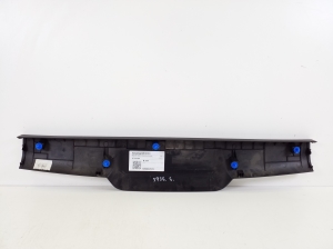 Kia Sportage (2010–2016) Sonstiges Teil der Heckklappenverkleidung 817613U000 - 5