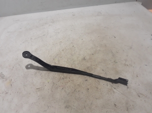  Windshield wiper blade 