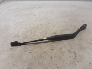  Windshield wiper blade 